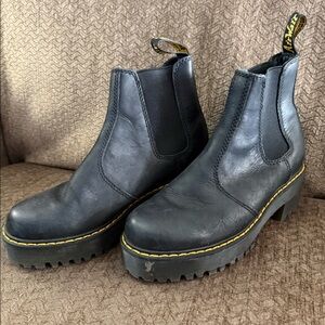 Chelsea doc marten boots